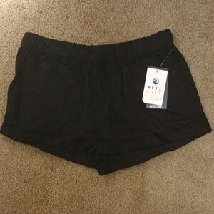 Reel Life Women's Black Cargo Shorts